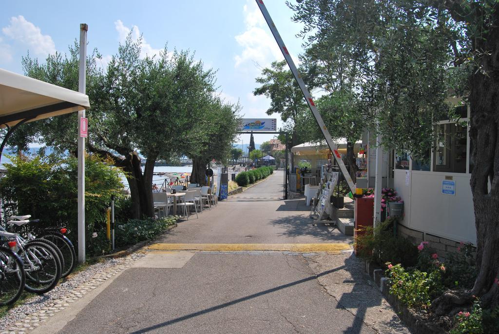Camping Porto Srl Moniga del Garda Exterior foto