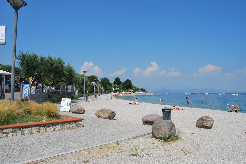Camping Porto Srl Moniga del Garda Exterior foto