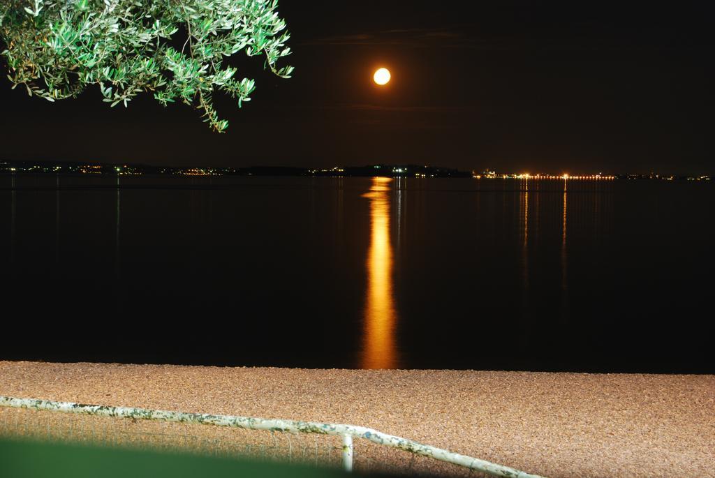 Camping Porto Srl Moniga del Garda Exterior foto