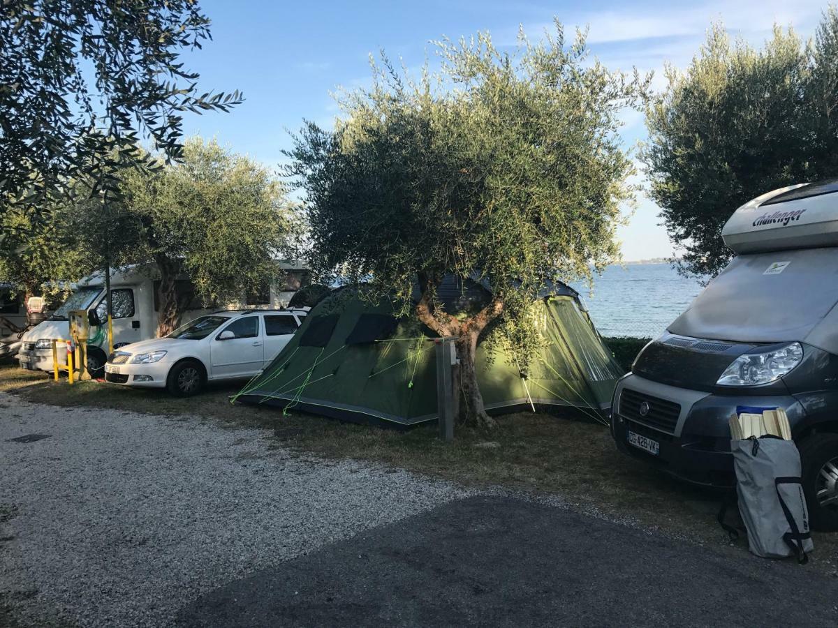 Camping Porto Srl Moniga del Garda Exterior foto