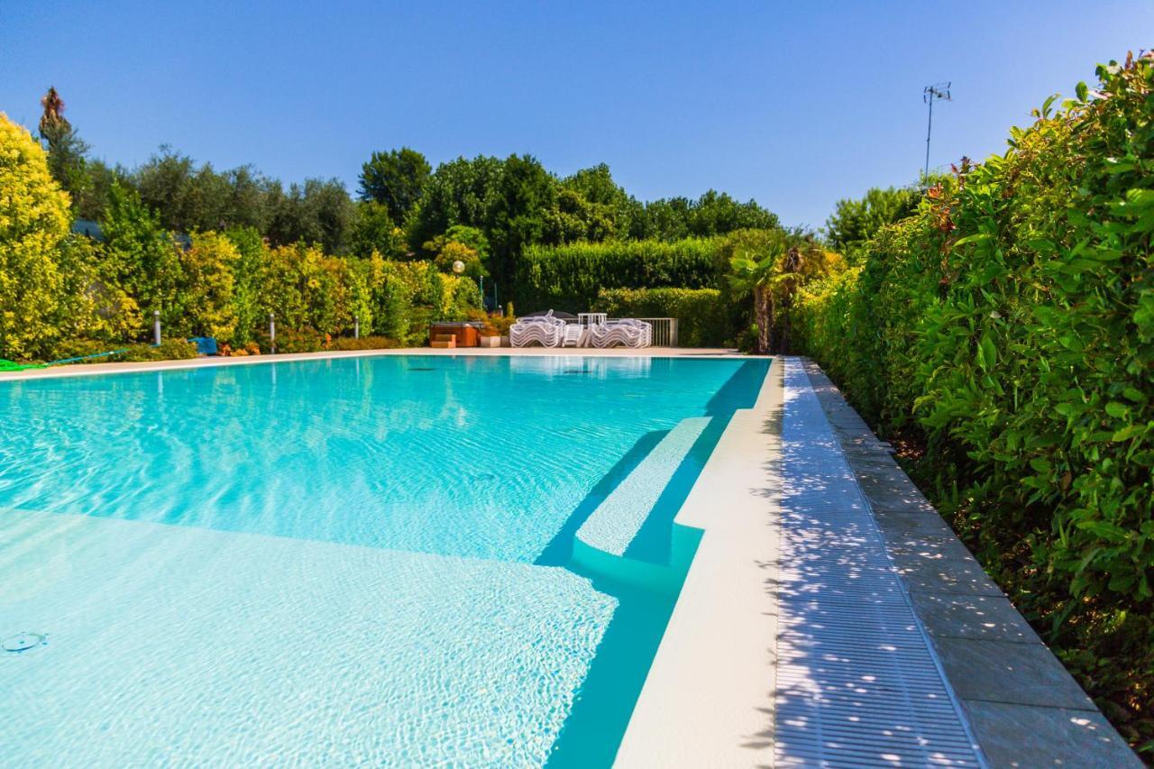 Camping Porto Srl Moniga del Garda Exterior foto